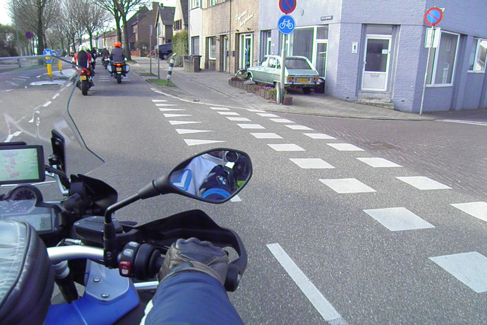 Motorrijbewijspoint Hoogeveen theorie cursus online